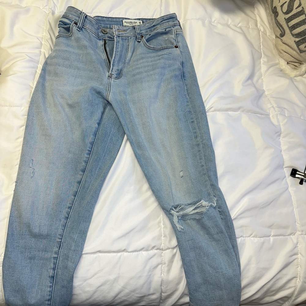 Abercrombie Super Skinny Ankle High Rise Jean